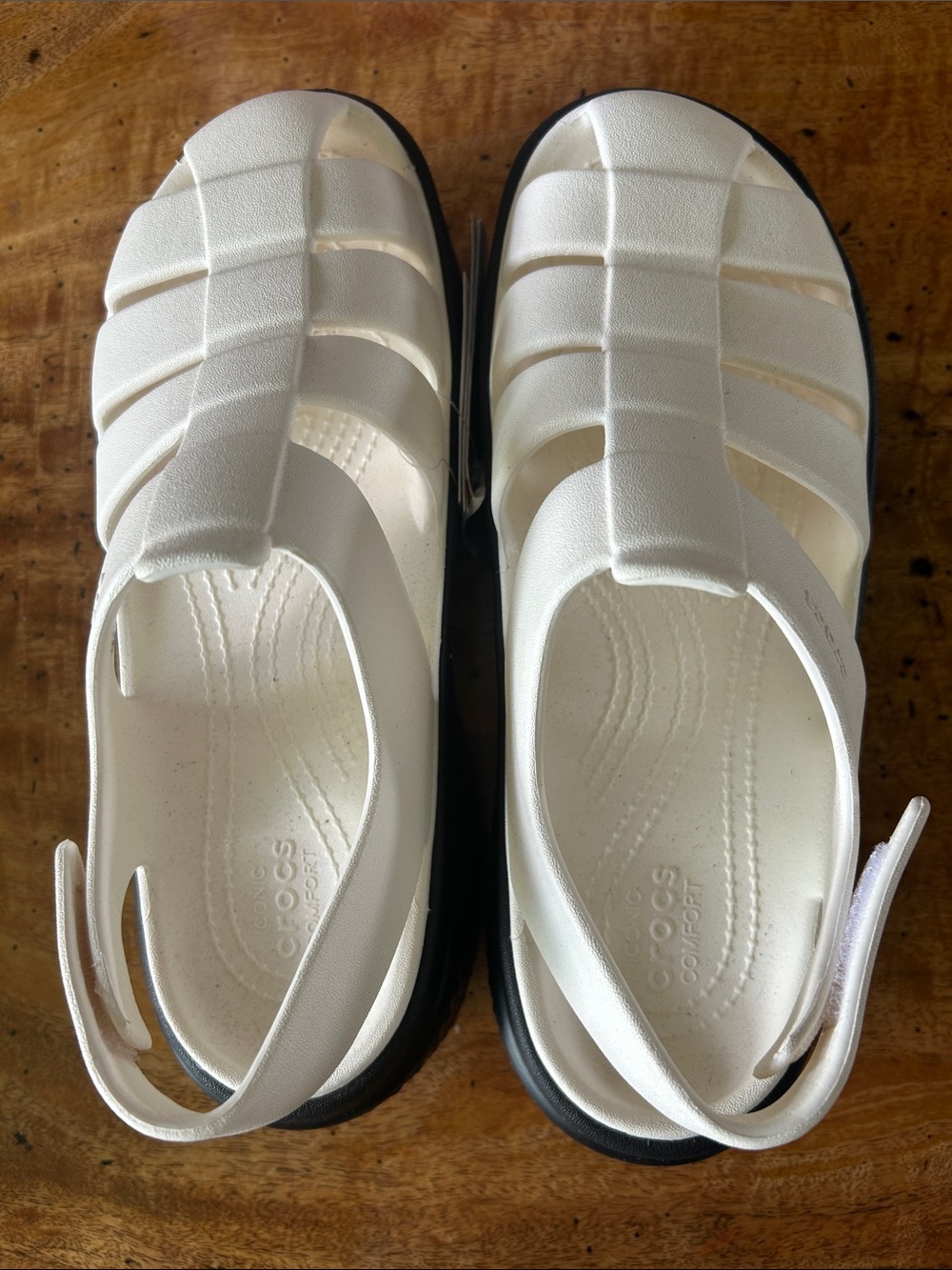 CROCS Women’s White Fisherman Sandals with Black Sole, Sz 8